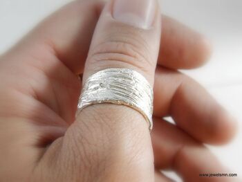 Anneau de pouce. Bague à bande large en bois d'écorce pour hommes et femmes à St 1