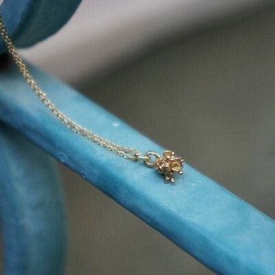 Minimalist small flower pendant with chain necklace Goldplat