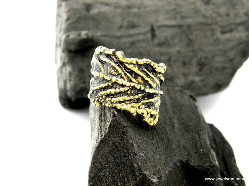 Vintage Leaf Ring for men and women. Big wide band with