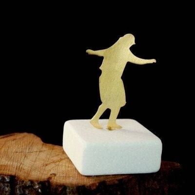 Figura di ballerina minimale fermacarte, taglio laser placcato oro Bro