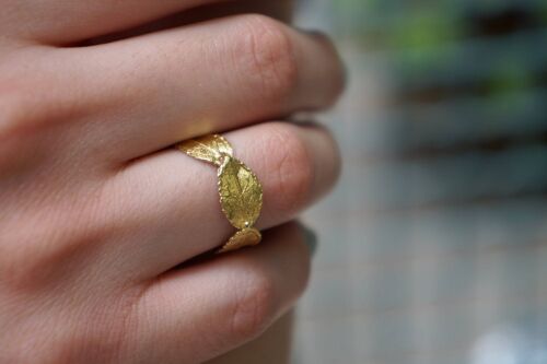 Goldplated Sterling silver Rose plant Leaf Ring