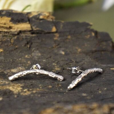 Orecchini con ramo di pino in argento sterling a forma di orecchio per le donne