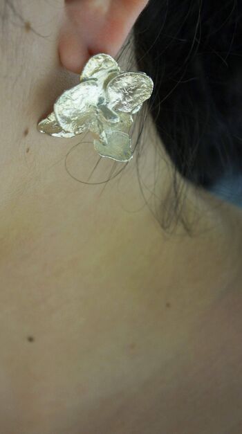 Boucles d'oreilles tendance Bijou orchidée en argent sterling. 2
