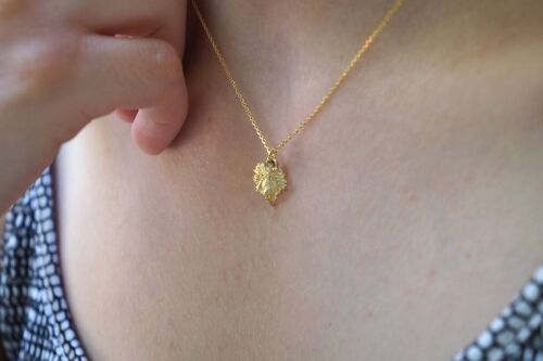 Minimal gold leaf necklace for women. Real vine tiny leaf pe
