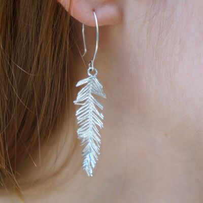 Boucles d'oreilles feuille sur feuilles de plante mimosa pudica en argent sterling