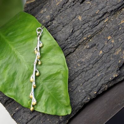 Pendentif branche Mimosa pudica plante, sur collier chaîne, avec