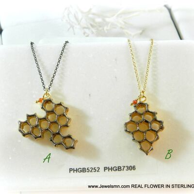 Pressed flower necklace Real honeycomb necklace gold and bla