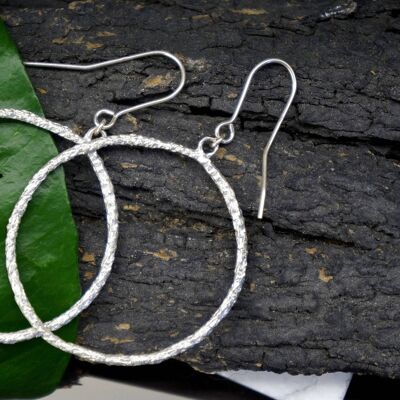 Nature hoop earrings in Sterling Silver.