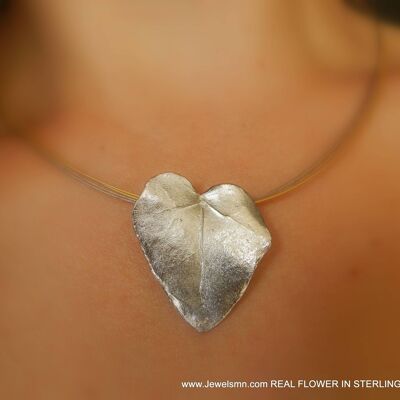 Collane da donna a forma di cuore con foglia d'edera in argento 925.