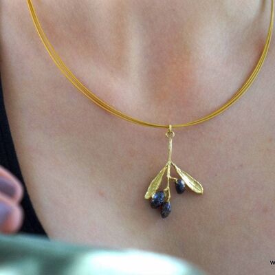 Olive leaf and fruit Necklace for women by Mother Nature Jew