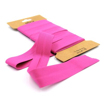 Trimz  - Poly Cotton Bias Binding 25/10/10mm x 5mtrs - Fuscia Pink - on 5mtr 'Trimz' card
