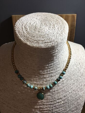 Collier ras de cou en Pierre de Turquoise et pendentif en Turquoise 2