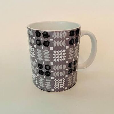 Tasse mit Walisischem Tapisserie-Deckendruck grau