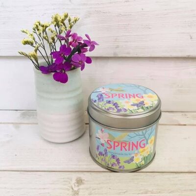Lata de vela de cera de soja perfumada de primavera (flores frescas)
