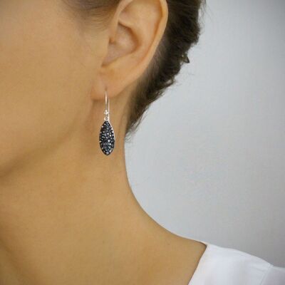 Pendientes pequeños de plata con pavé de diamantes negros