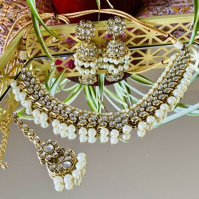 Golden choker with Jhumkis
