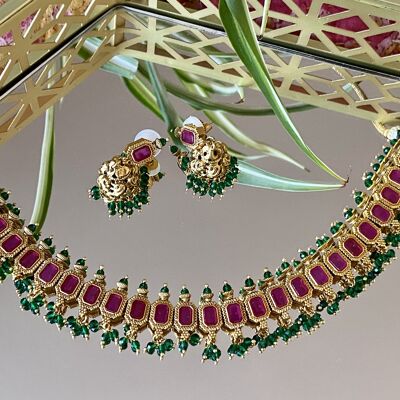 Heritage Highness Choker With Green Beads
