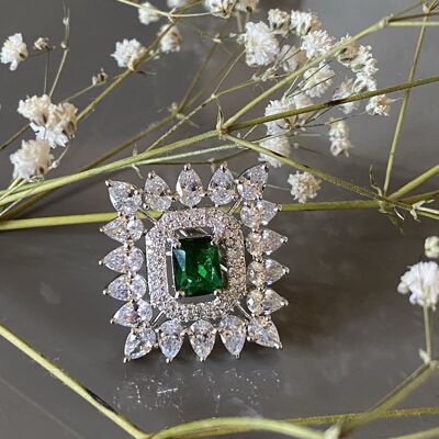Green Emerald Diamond Square Royal Ring