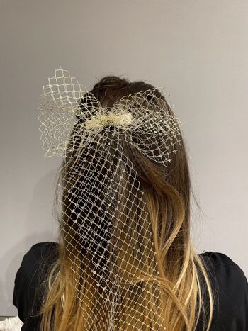 Barrette à cheveux en maille dorée 3