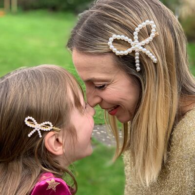 Mummy and Me Bow Hair Clips in Pearl