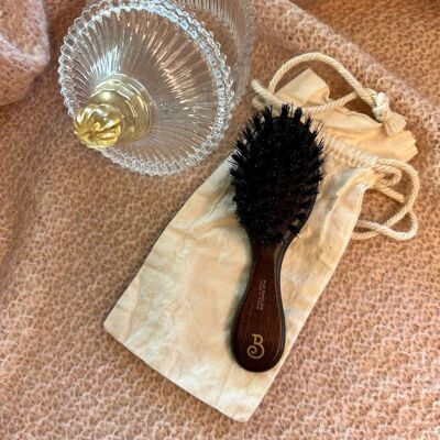 Pure boar solid beech bag brush with cover