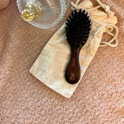 Pure boar solid beech bag brush with cover