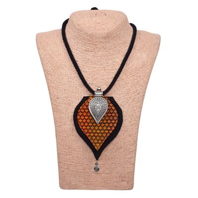 Ethiqana Handmade Peepal Leaf Pendant Necklace – Dual Tone