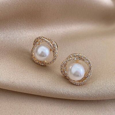 Pearl & Sparkly knot Earrings