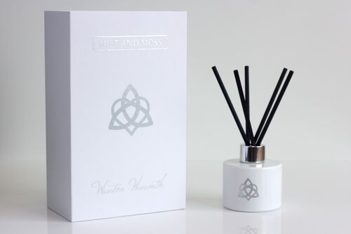 Luxury Reed Diffuser in WhiteWinter Warmth