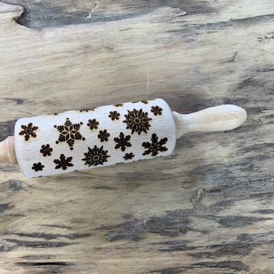 "Snowflakes" biscuit roller with baking recipe and instructions