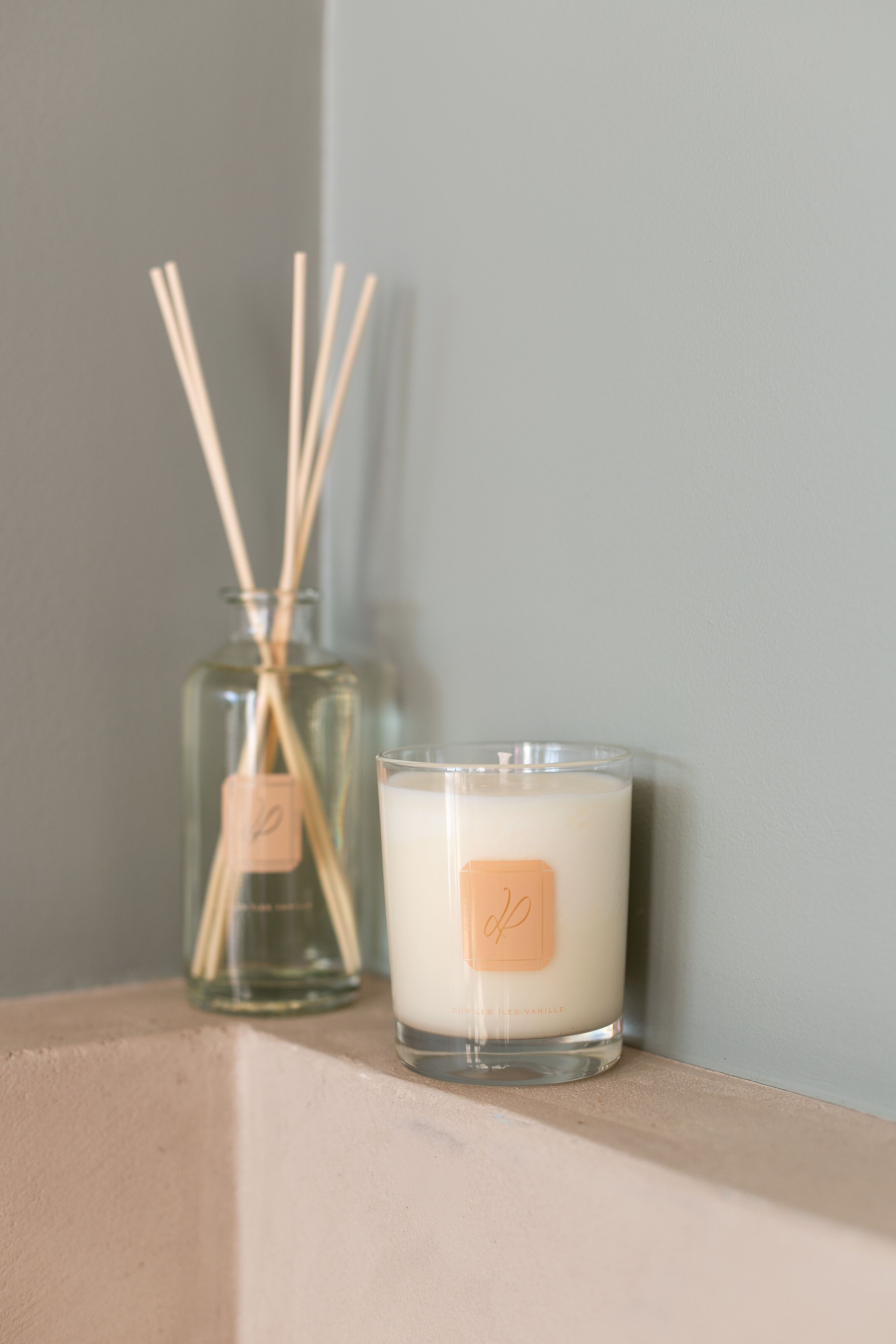 Scented candle - On the vanilla islands (100% vegetable wax)