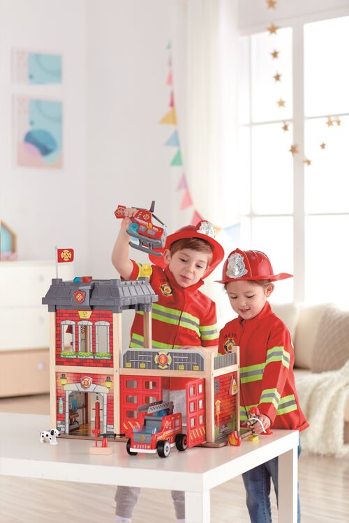 Hape - Jouet en bois - +Grande caserne de pompier