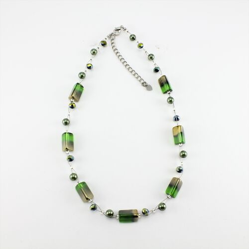 WSWN0043GN - PIPPA - Green/Gold Rectangle Glass Crystal Necklace