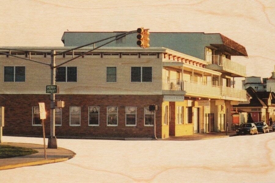 Wooden postcard - pictures crossing