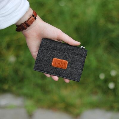 Le Card - Eco-Friendly card holder 100% recycled eco-felt - anti-RFID - capacity from 5 to 30 cards - anthracite gray