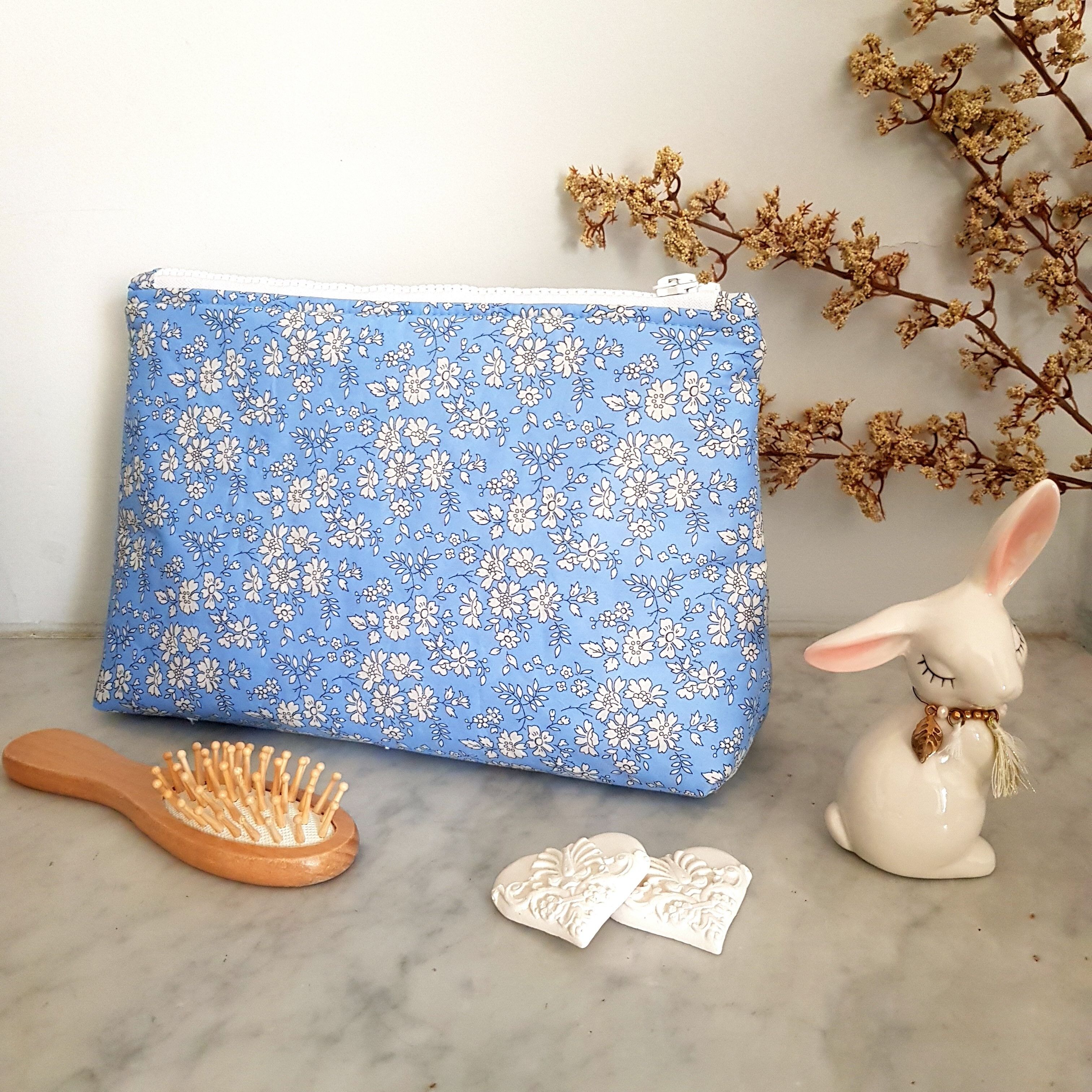 M triangle Macaron toiletry bag