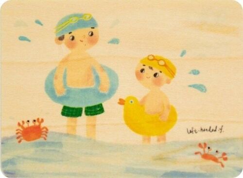 Carte en bois- kids 3 have fun by the sea