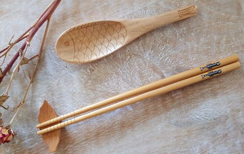 Baguettes en bois japonaises, baguettes japonaises, art de la table, décoration de la maison
