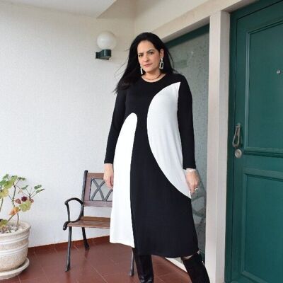 Plus Size Dress Julia Black/White-Off – L to 6XL – CurvyShion