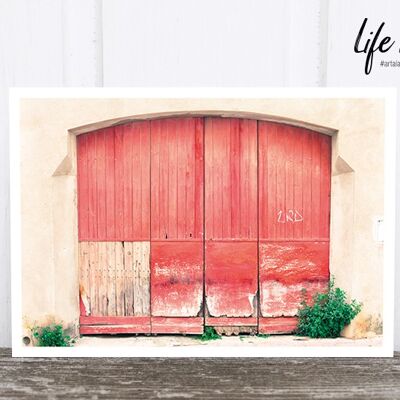 La vie dans la carte postale photo de Pic : porte de grange