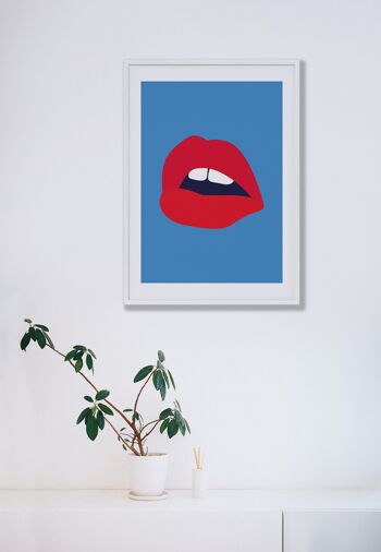 Red Lips Blue Back Print - A2 (42x59,4cm) - Cadre Blanc 2