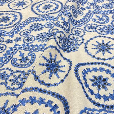 Tissu broderie anglaise de lin coton beige et bleu - Martha