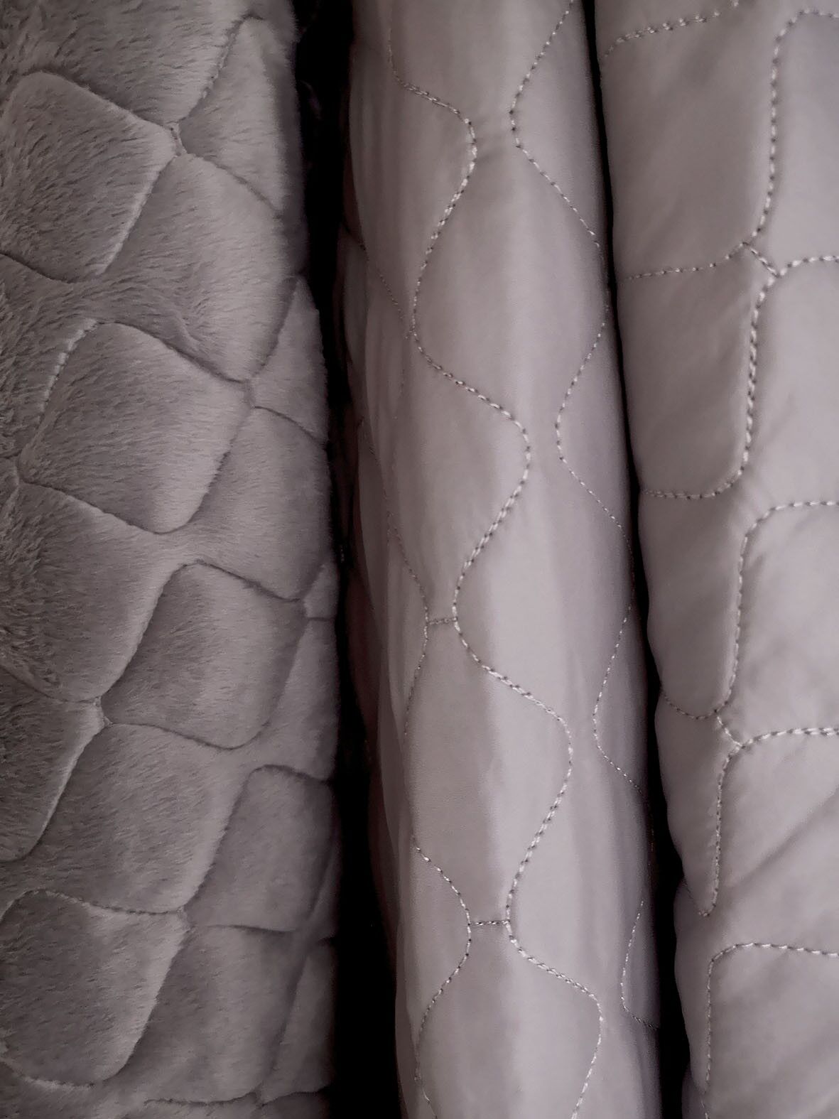 Tissu polyester matelassé doublé fourrure couleur gris - Cuers