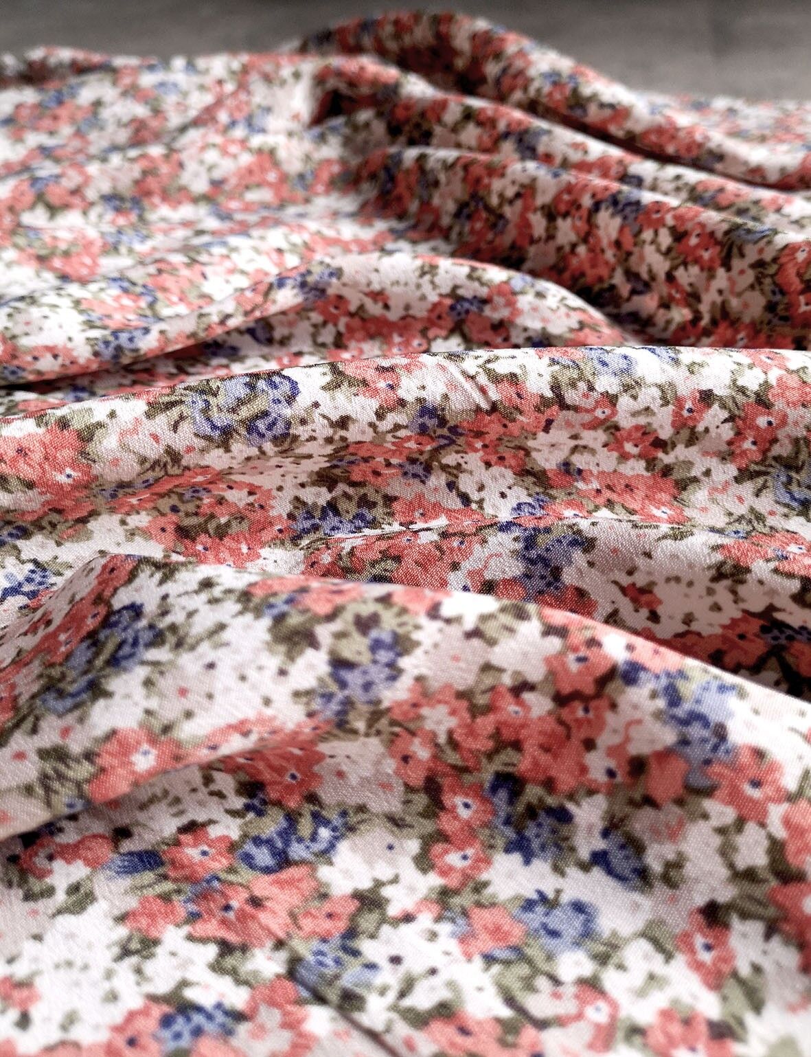 Tessuto crêpe de poliestere Rosso Antico - Antoinette