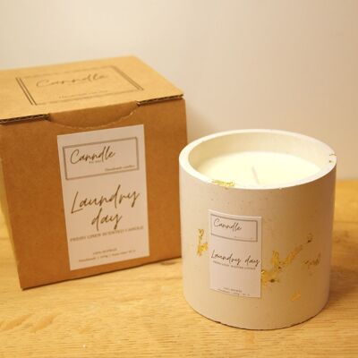 Fresh linen scented candle | concrete candle | 230g/8oz | rapeseed wax