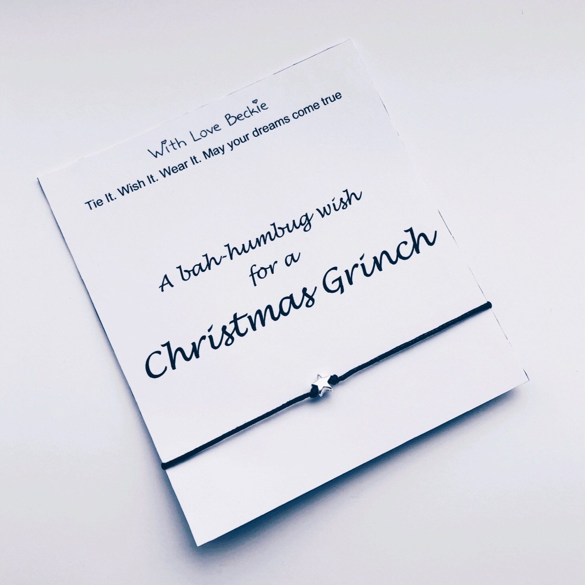 Ein Bah-Humbug Wish String Armband