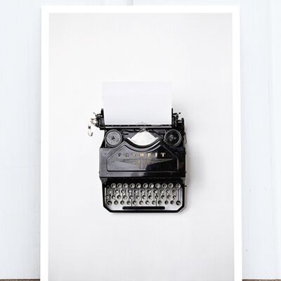 La vida en la postal fotográfica de Pic: máquina de escribir