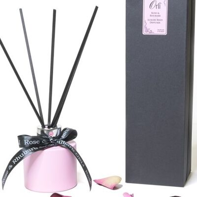Difusor de caña de lujo en rosa y ruibarbo con caja de regalo y cinta - 100ml