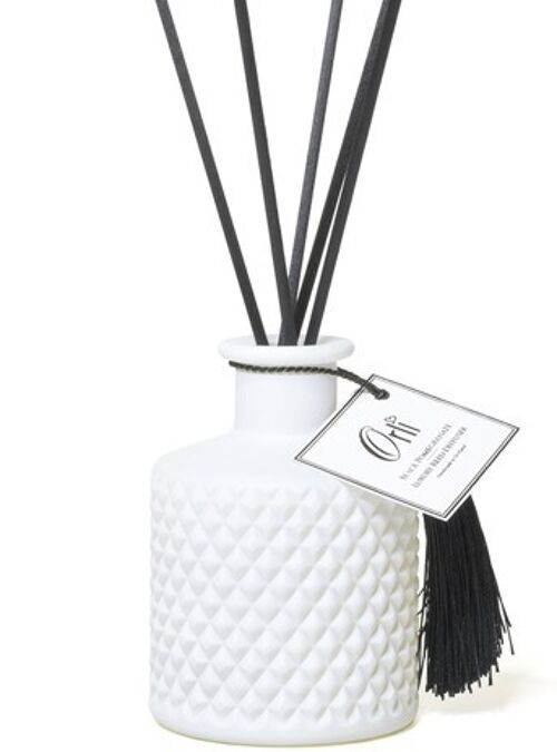 Luxury White Bohemian Reed Diffuser in Pomegranate Noir – 200ml