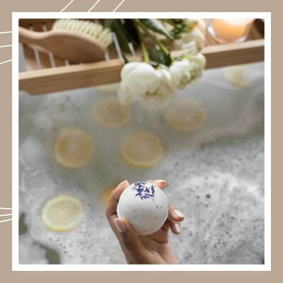 Lavender natural bath bomb